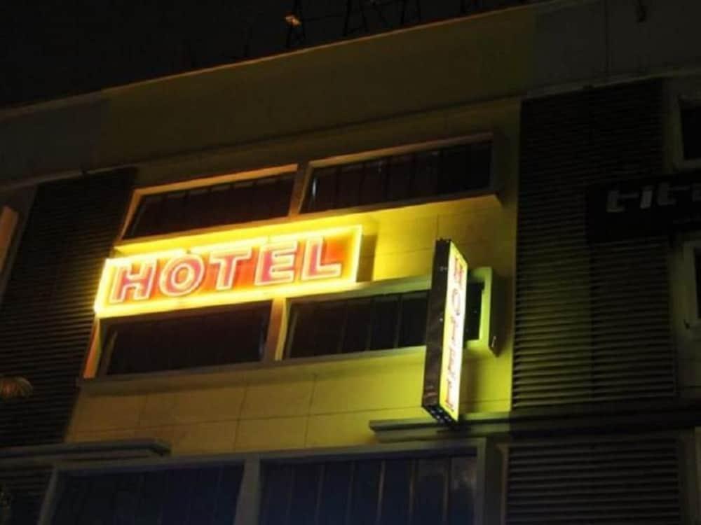 Shah Alam Business Hotel Exterior foto